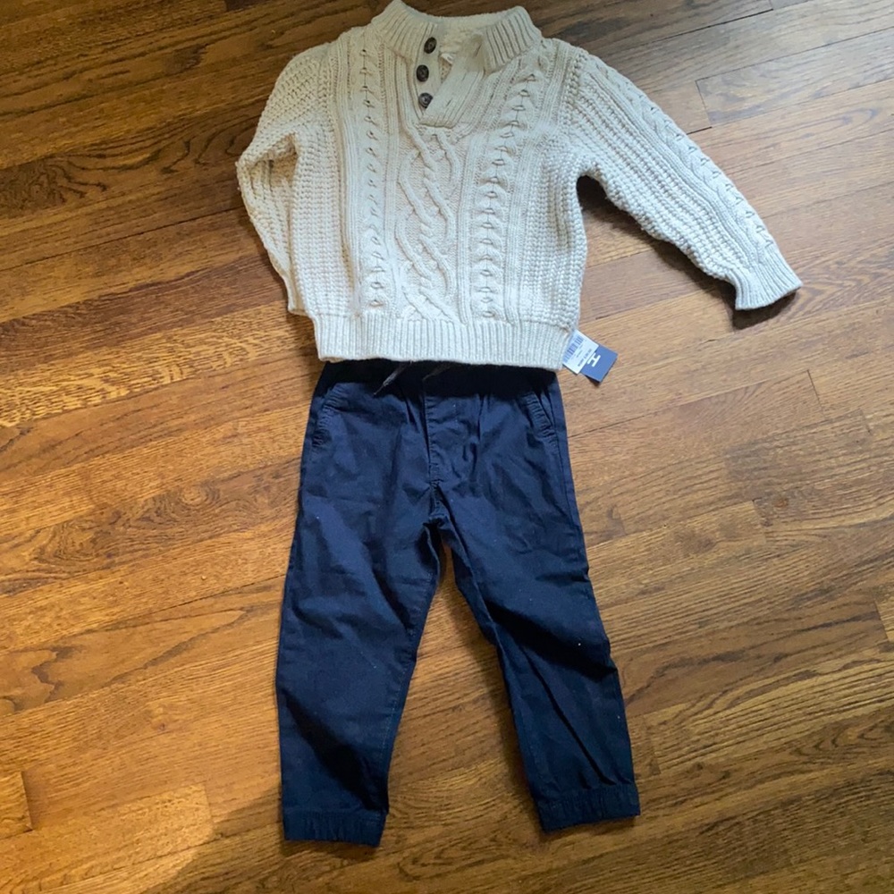 3t baby gap sweater and Oshkosh pants navy